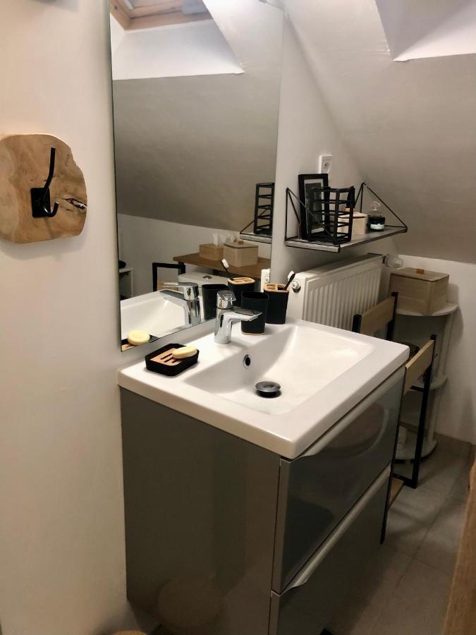 Chambre Double Avec Salle De Bain Privative Auxerre Exterior photo
